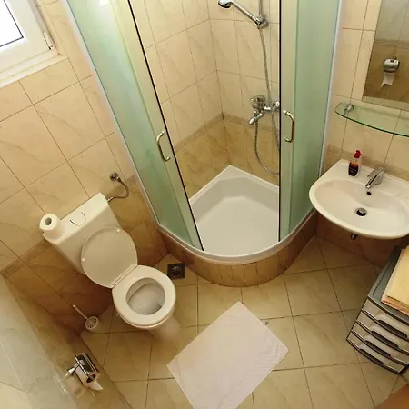 Apartamento Akmadzic