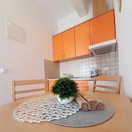 Akmadzic Lejlighed Makarska