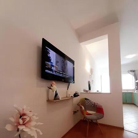Akmadzic Makarska