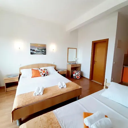 Apartman Akmadzic *