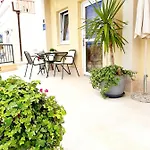 Apartman Akmadzic