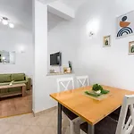 Apartman Akmadzic *