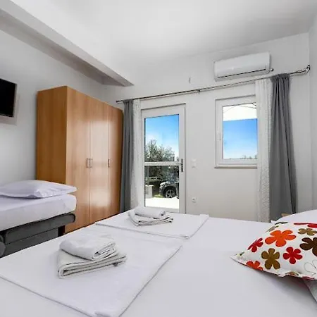 Akmadzic Lejlighed Makarska