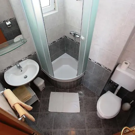 Apartamento Akmadzic