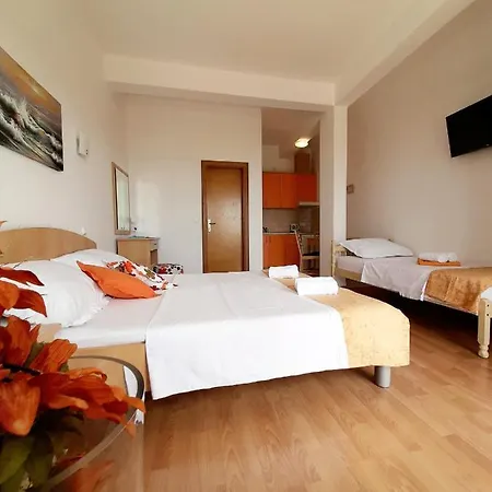 Apartamento Akmadzic Makarska