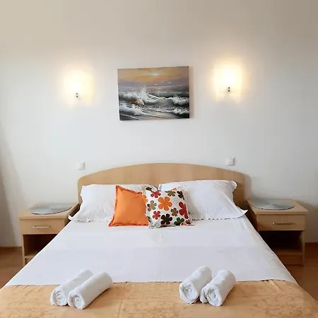 Akmadzic Apartamento