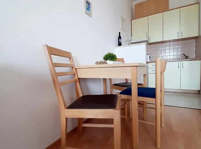 Akmadzic Apartman
