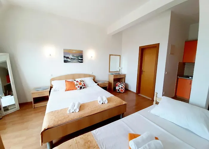 Apartment Akmadzic *